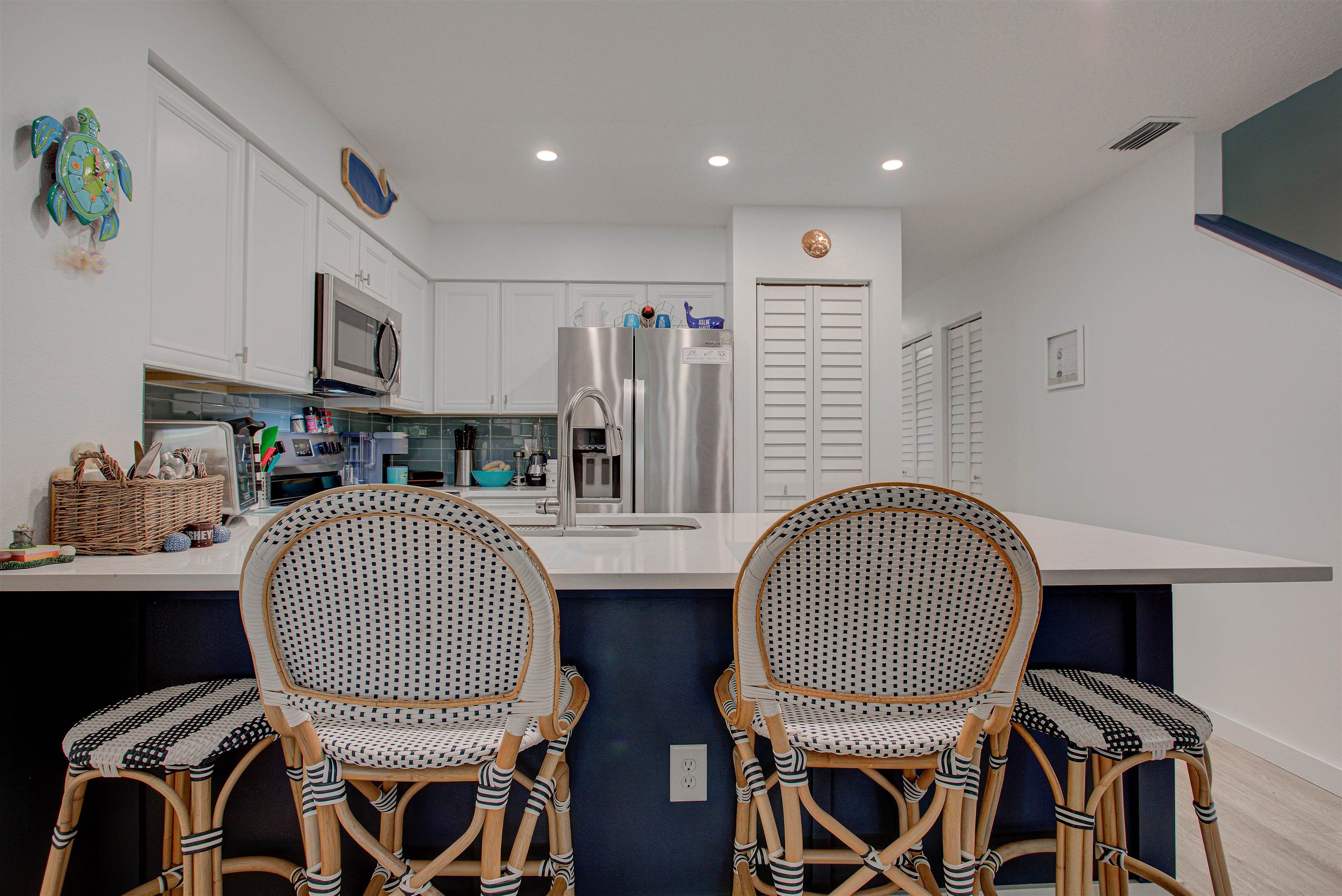 Image 15 of 54 For 69 Village Las Palmas Cir