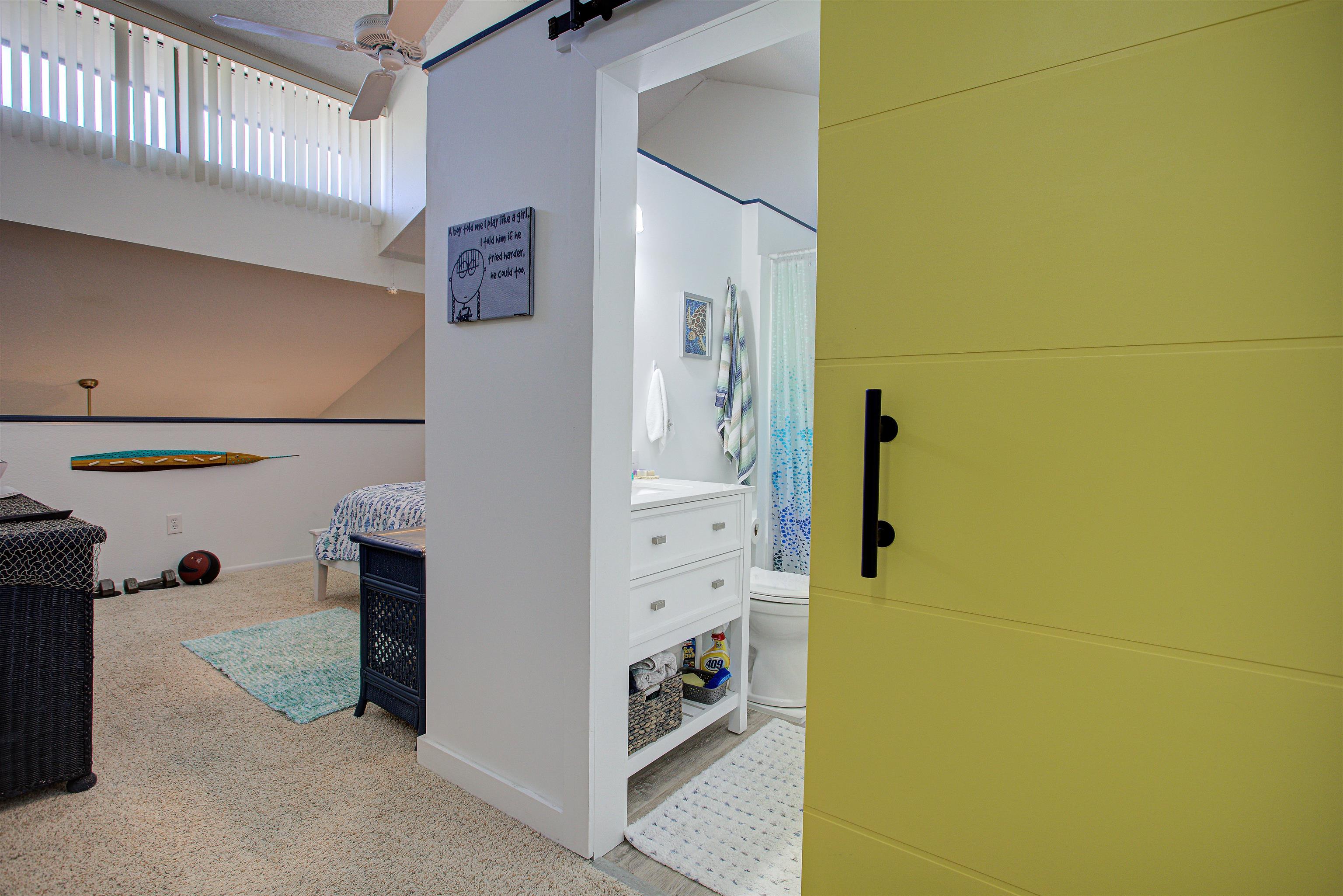 Image 24 of 54 For 69 Village Las Palmas Cir