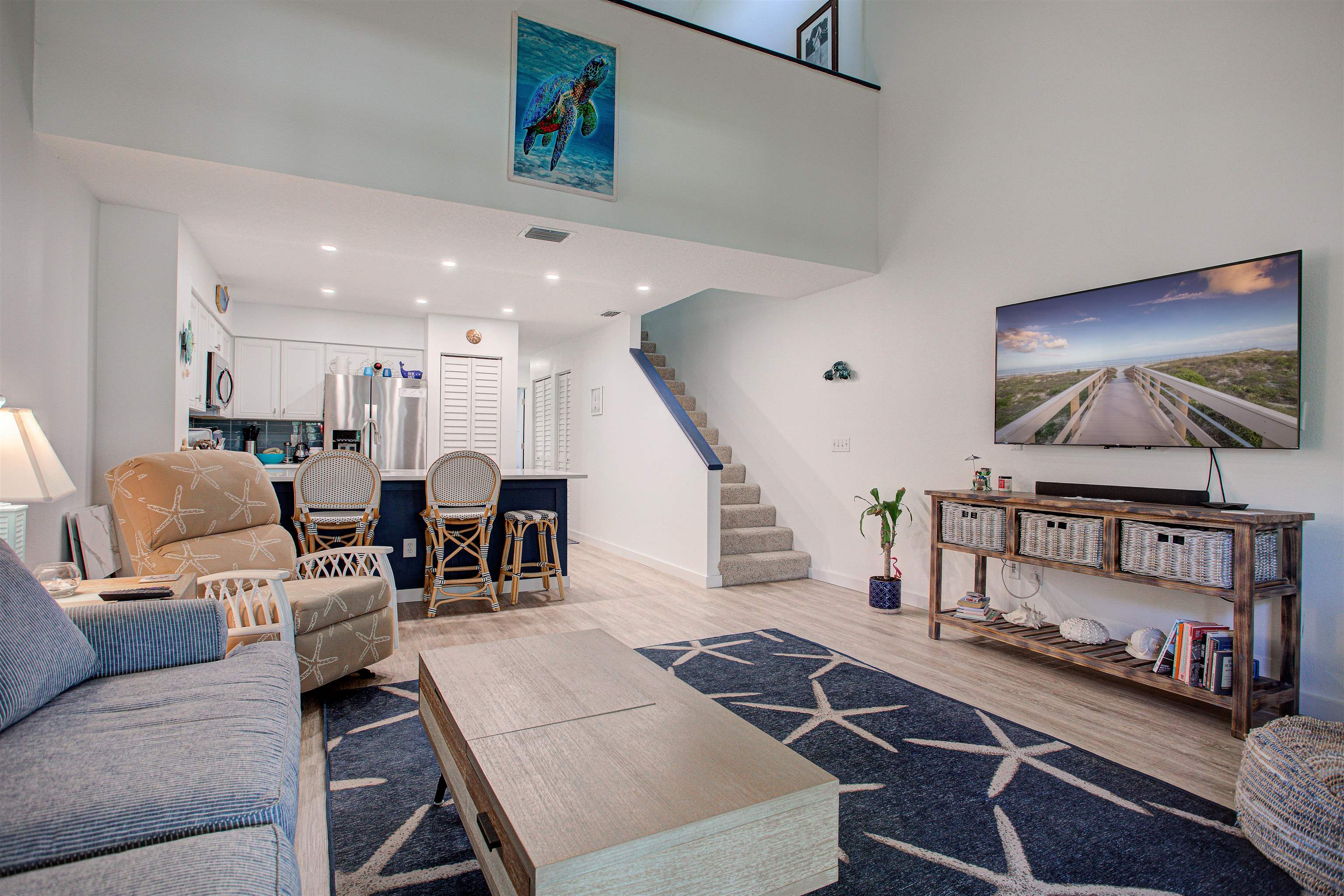 Image 7 of 54 For 69 Village Las Palmas Cir