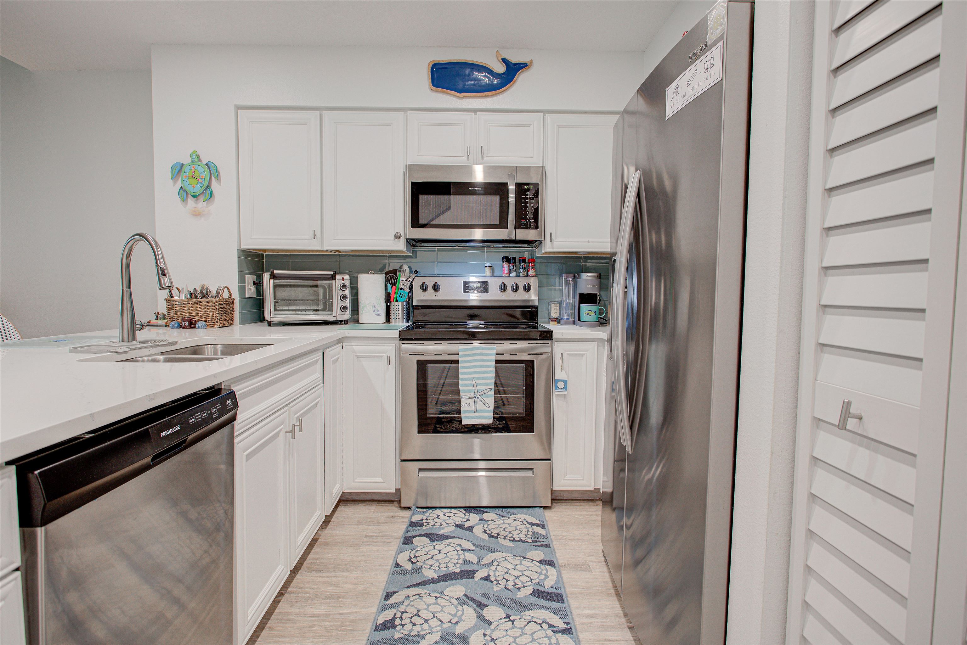 Image 9 of 54 For 69 Village Las Palmas Cir