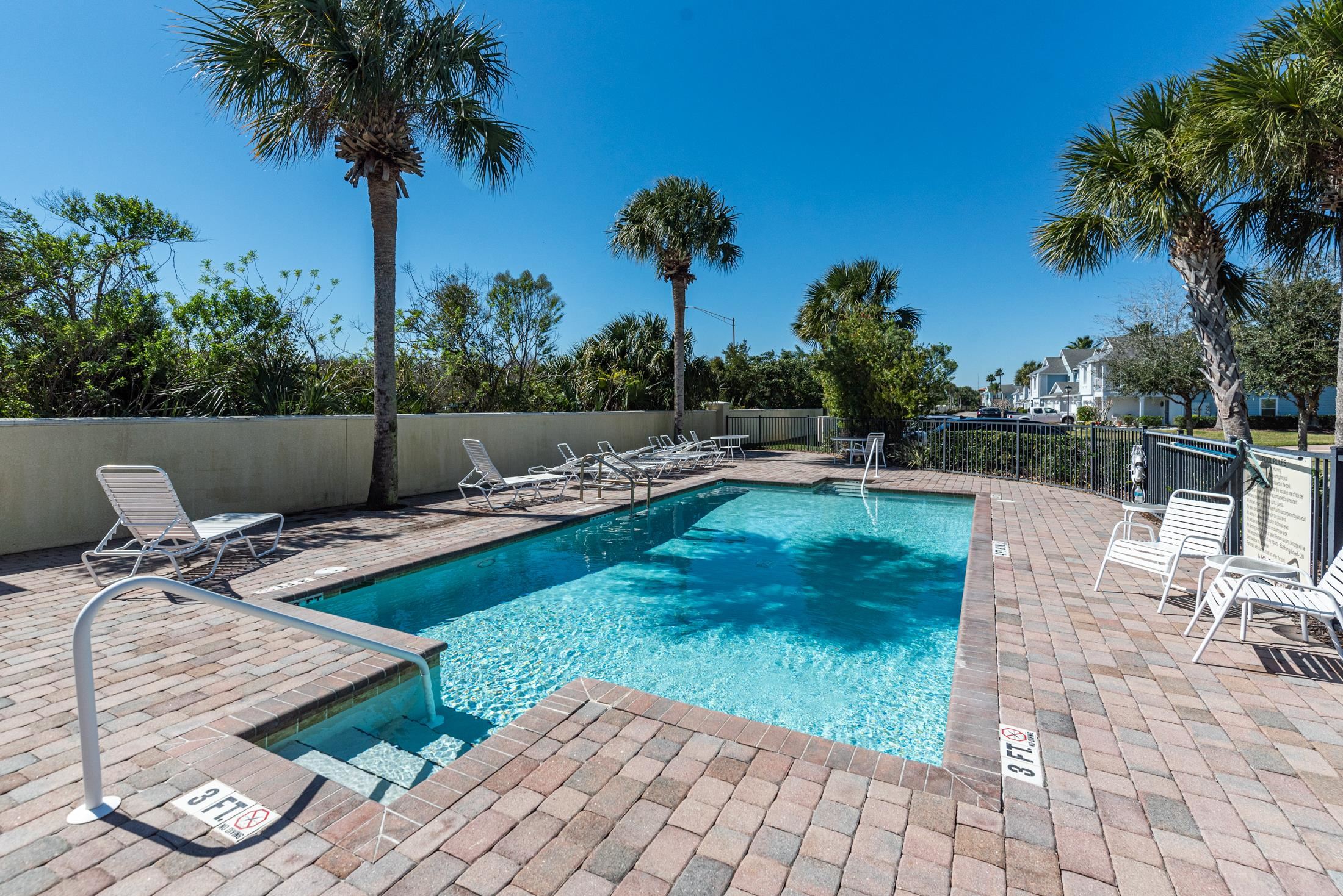 Image 22 of 23 For 128 Islander Cir
