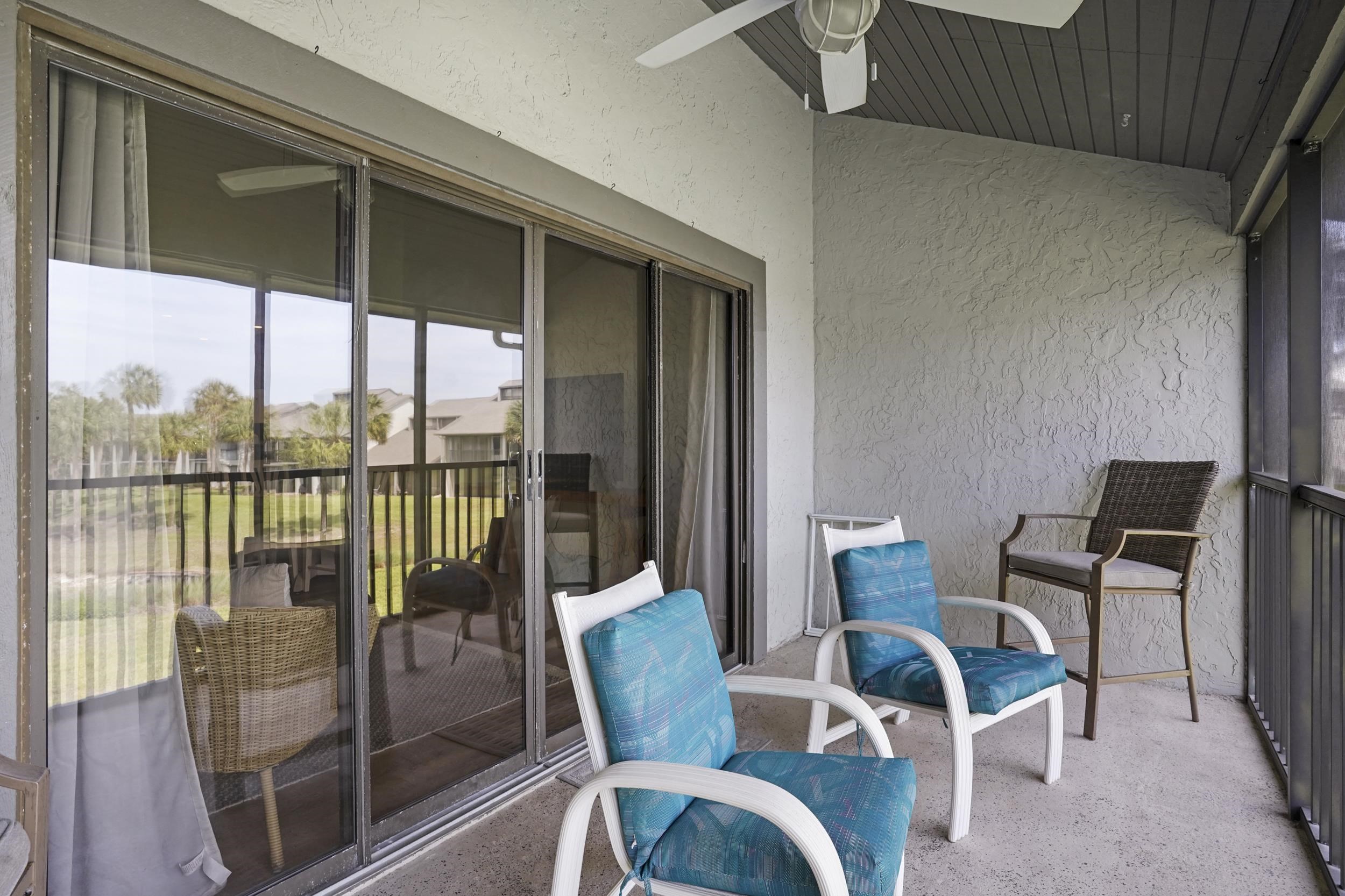 Image 25 of 42 For 107 Village Del Lago Cir