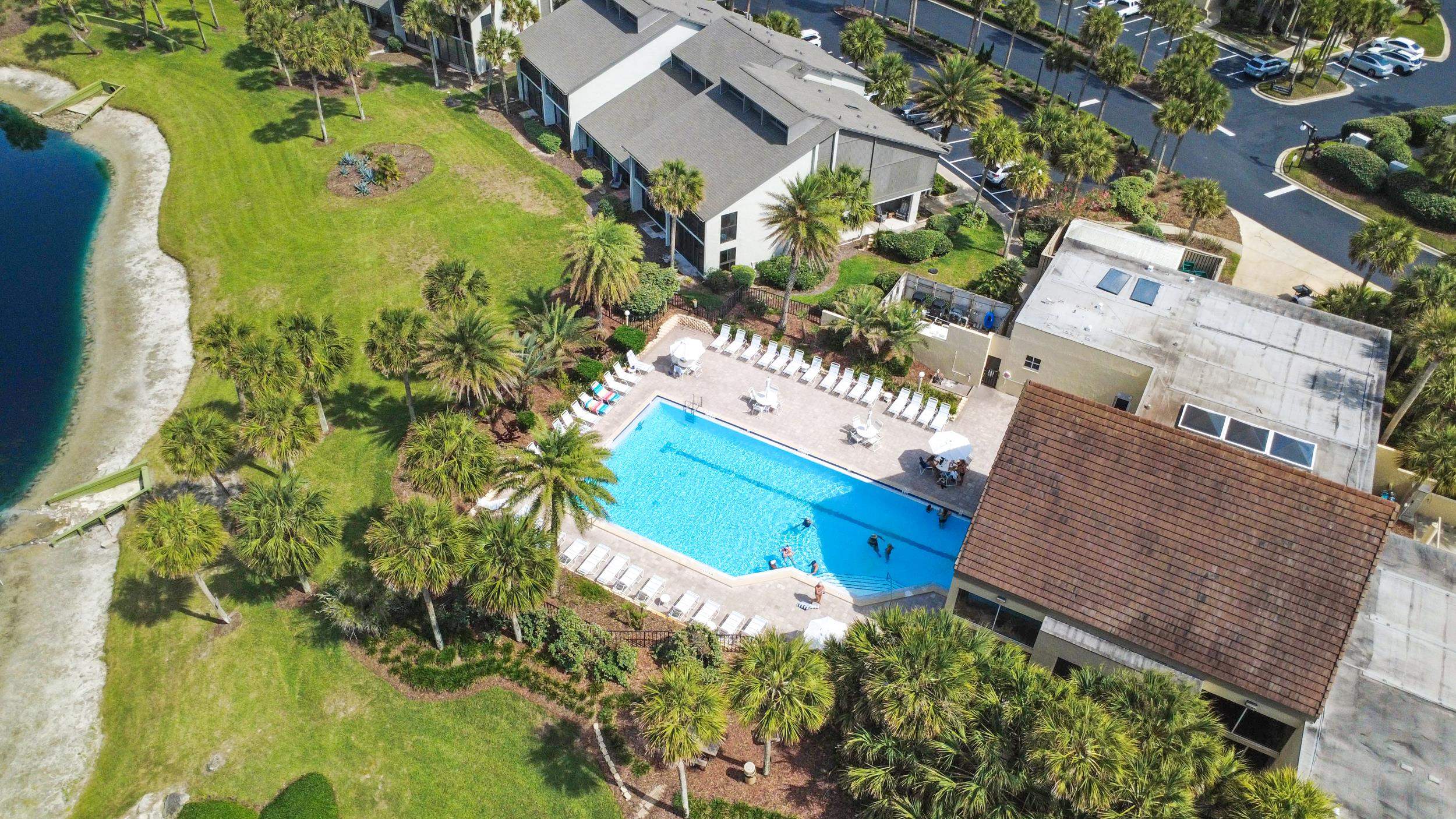 Image 36 of 42 For 107 Village Del Lago Cir