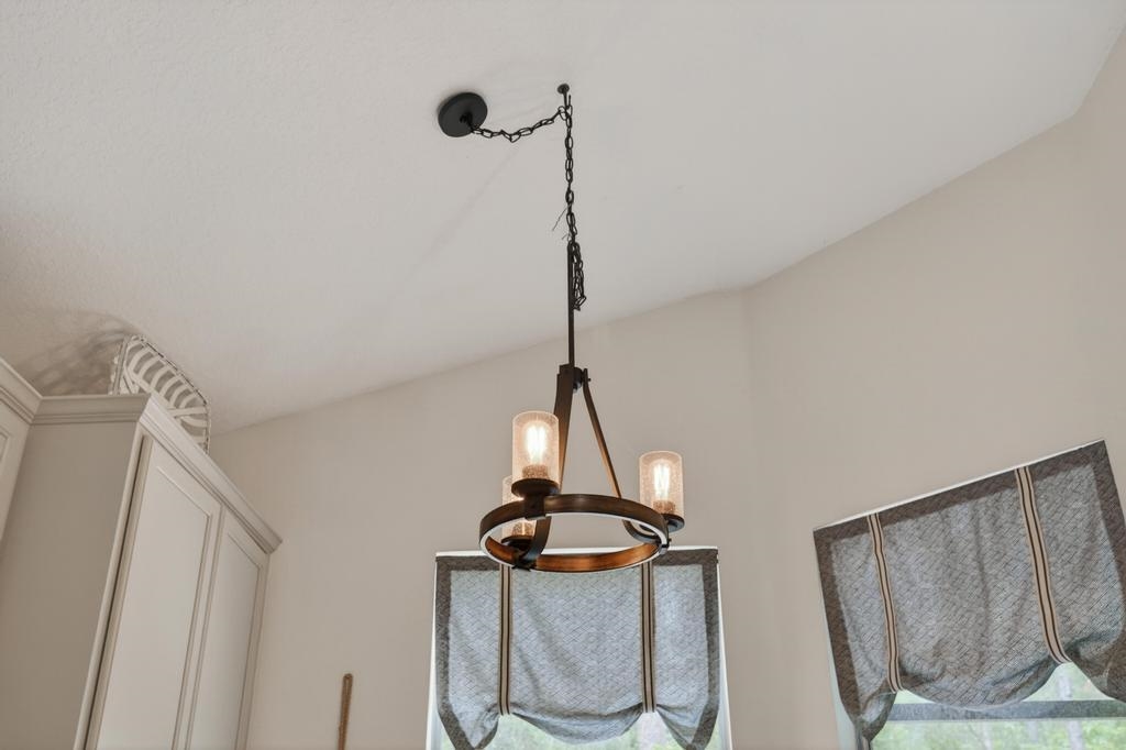 Image 66 of 97 For 3152 Banister Rd E