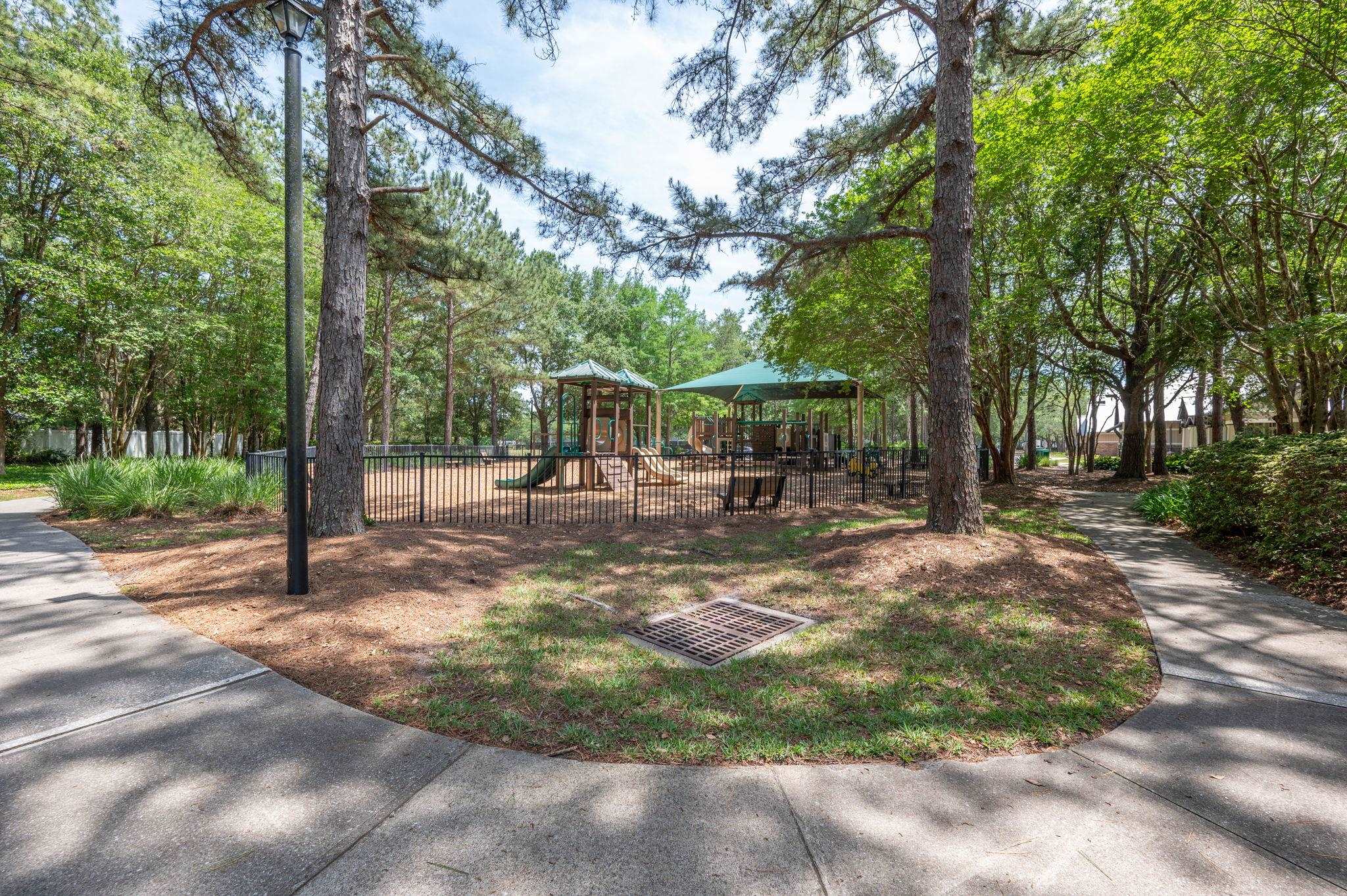 Image 67 of 72 For 172 Silver Glen Ave