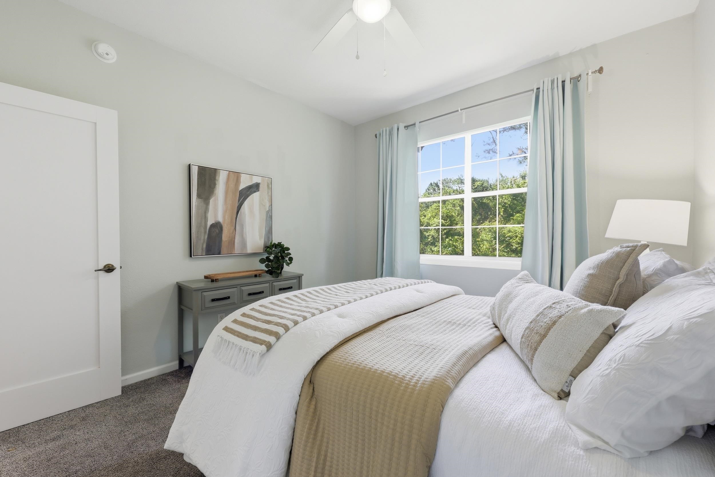Image 33 of 93 For 1529 Vista Cove Rd