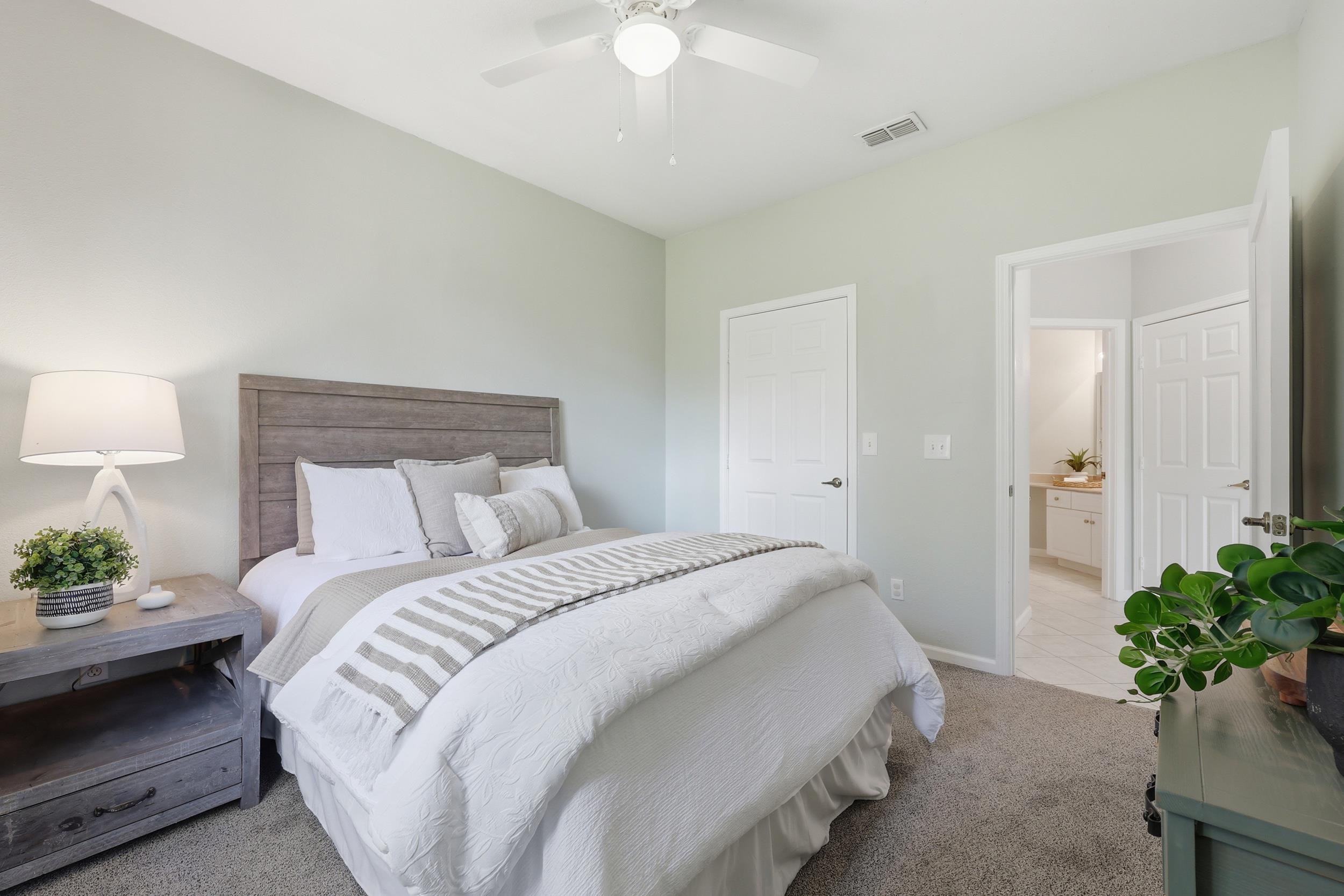 Image 34 of 93 For 1529 Vista Cove Rd