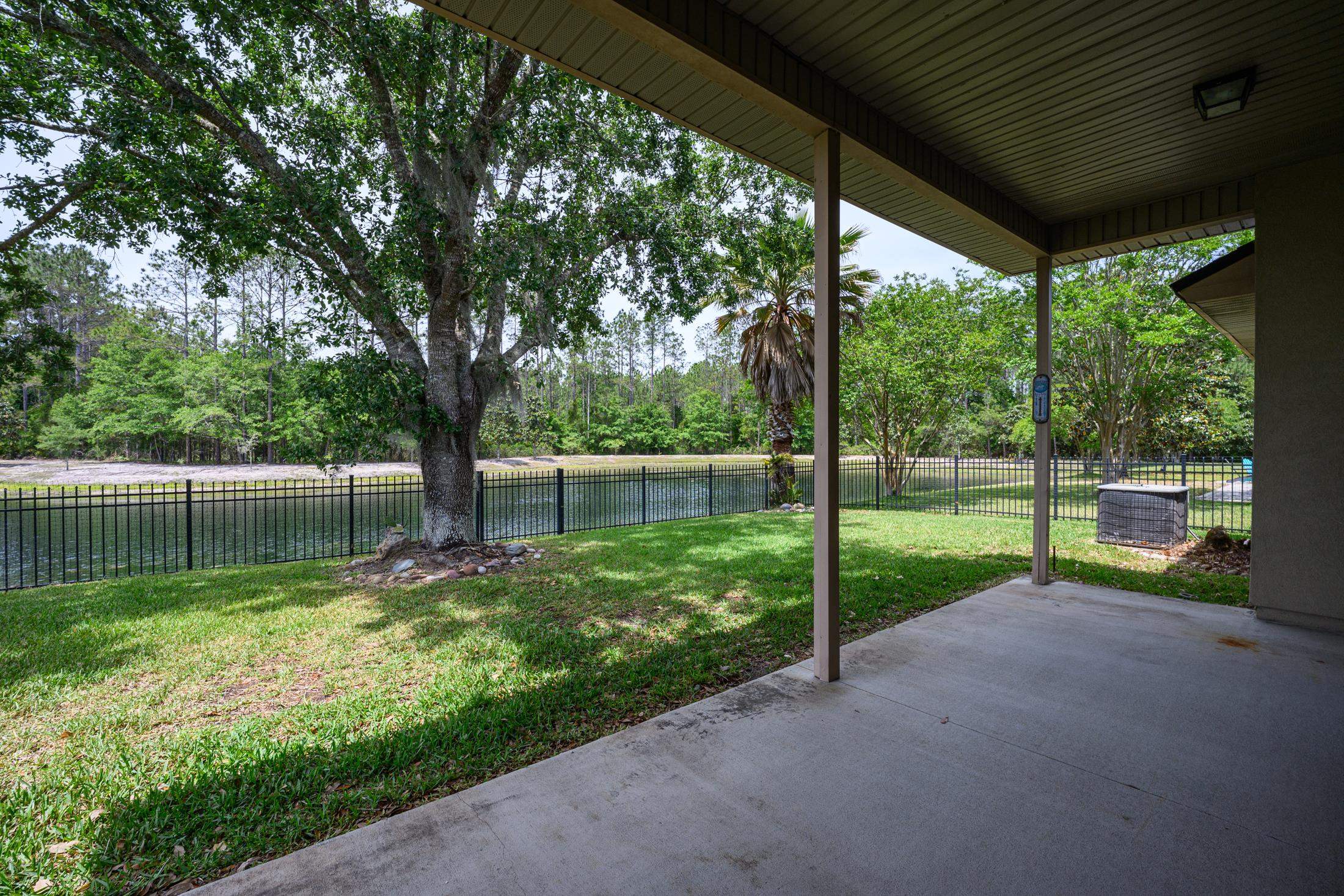 Image 14 of 63 For 221 Clear Creek Ct