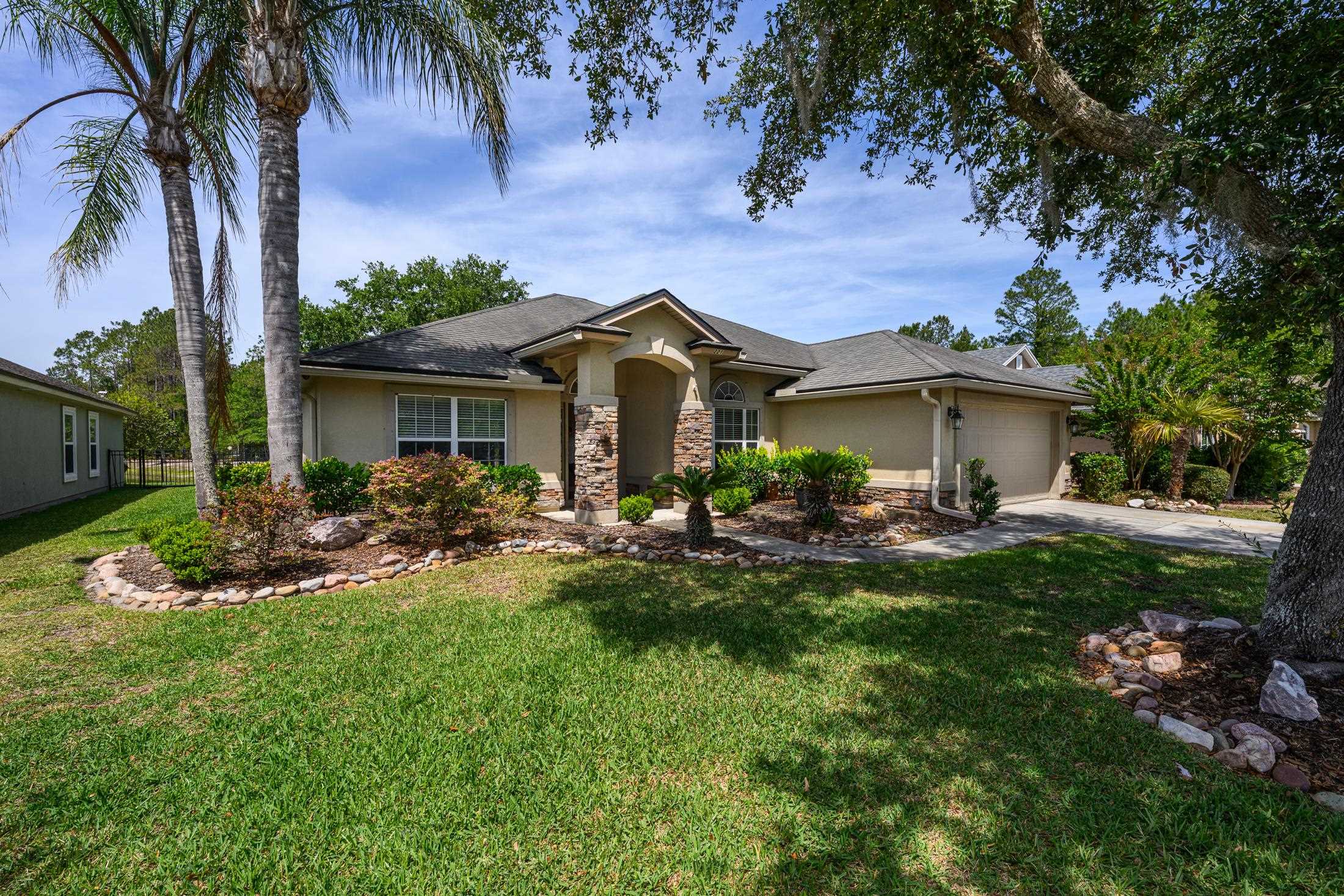 Image 3 of 63 For 221 Clear Creek Ct