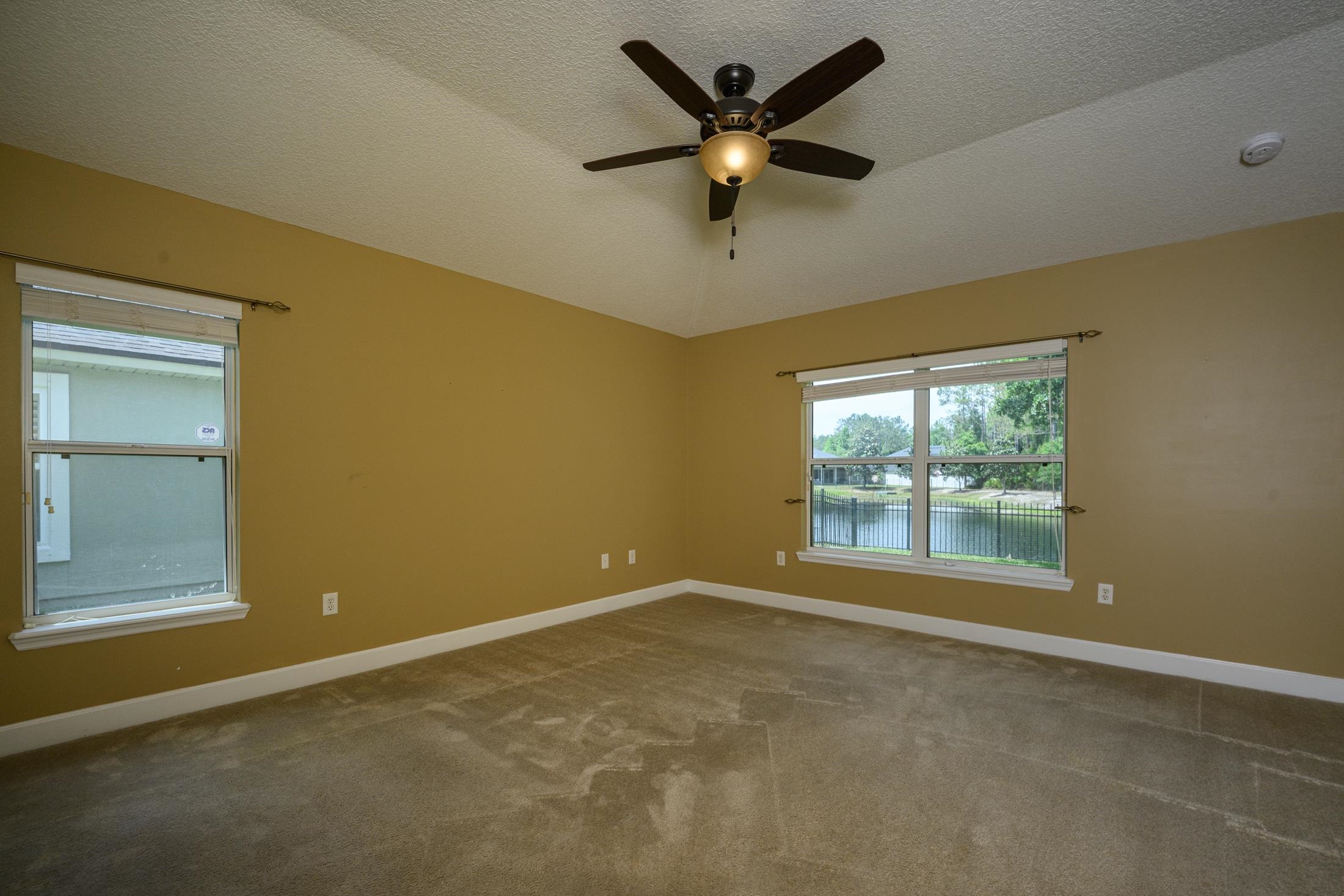 Image 36 of 63 For 221 Clear Creek Ct