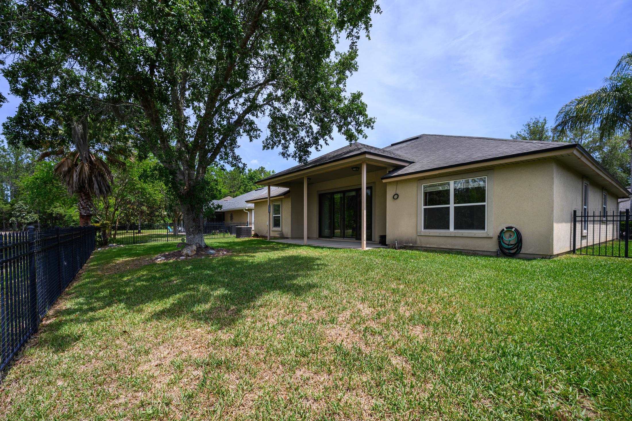 Image 50 of 63 For 221 Clear Creek Ct
