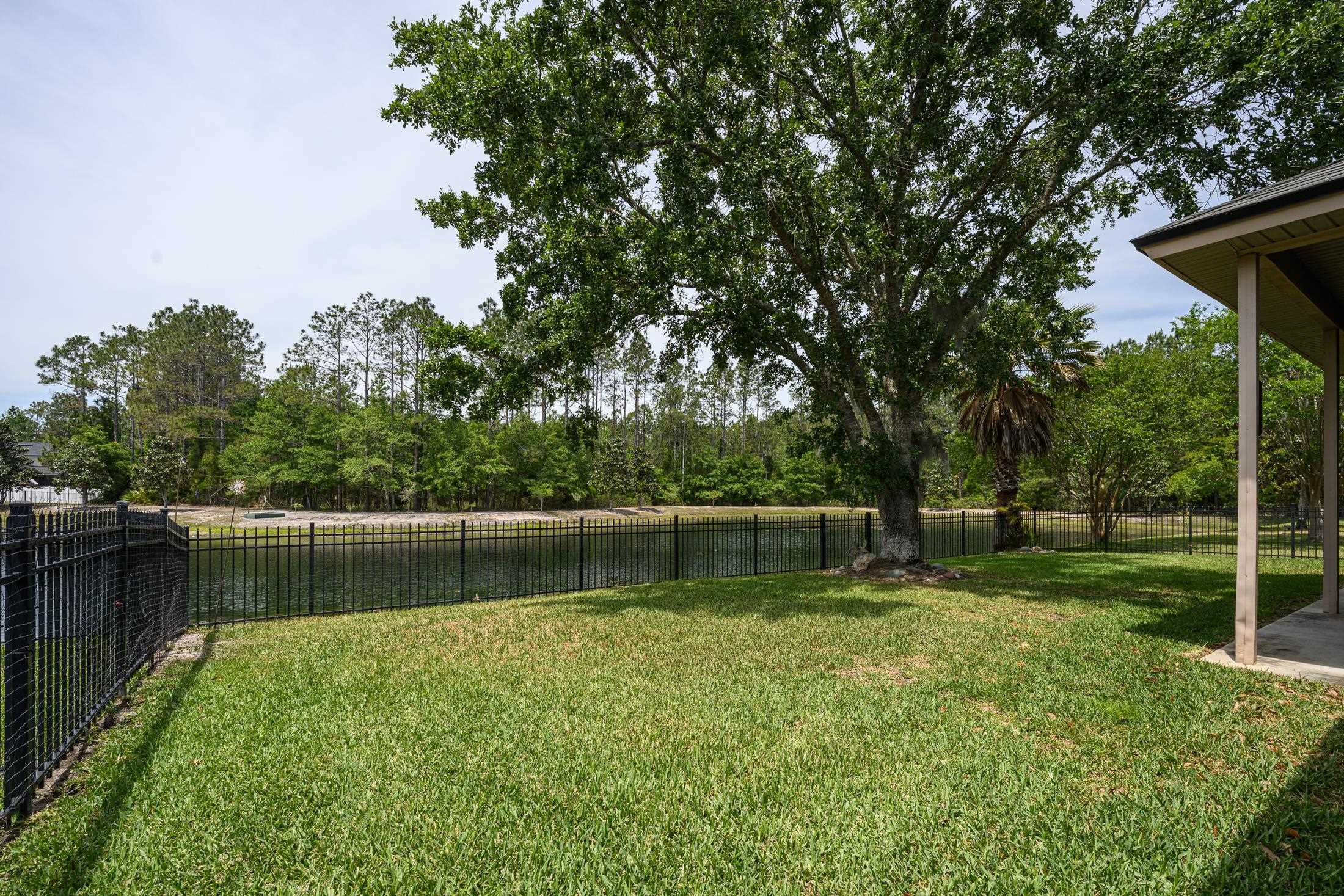 Image 51 of 63 For 221 Clear Creek Ct