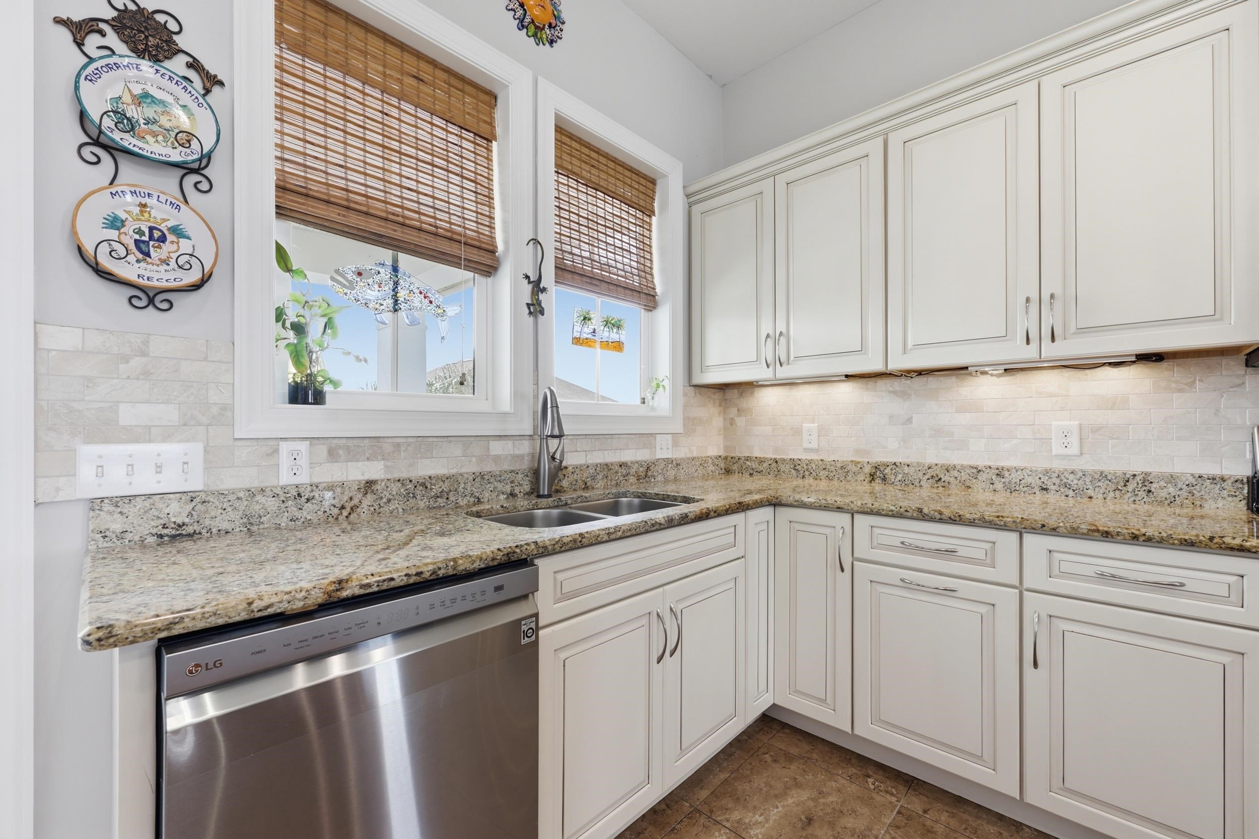 Image 16 of 60 For 213 Hidden Dune Ct