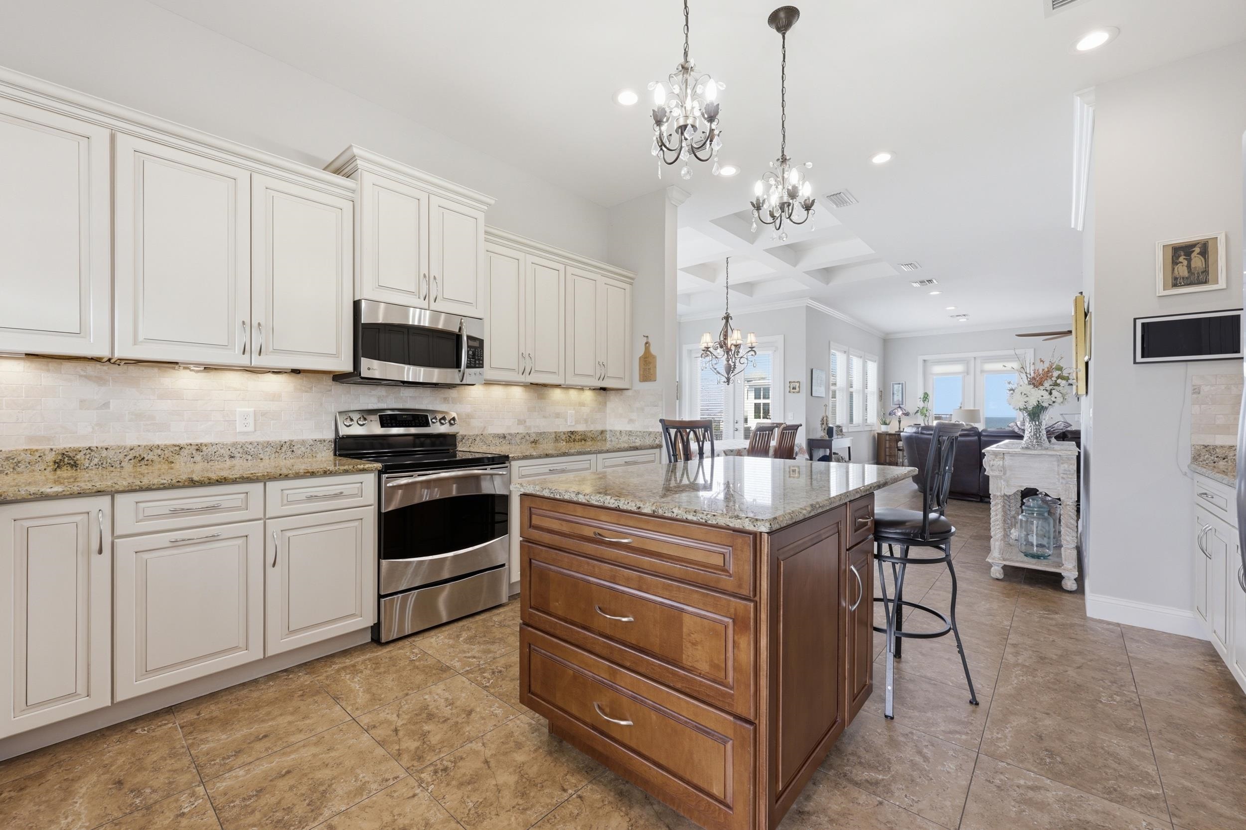 Image 18 of 60 For 213 Hidden Dune Ct