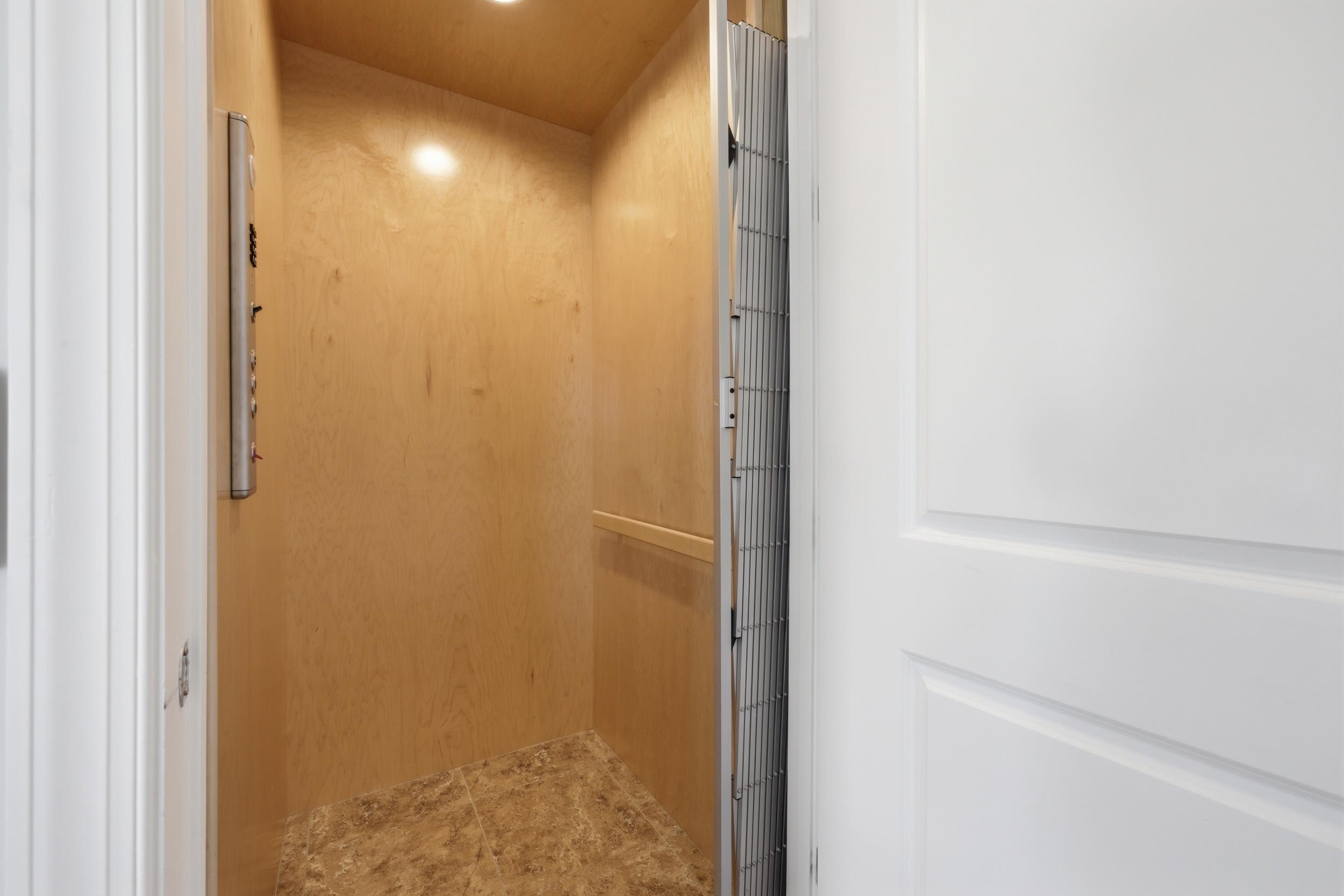 Image 35 of 60 For 213 Hidden Dune Ct