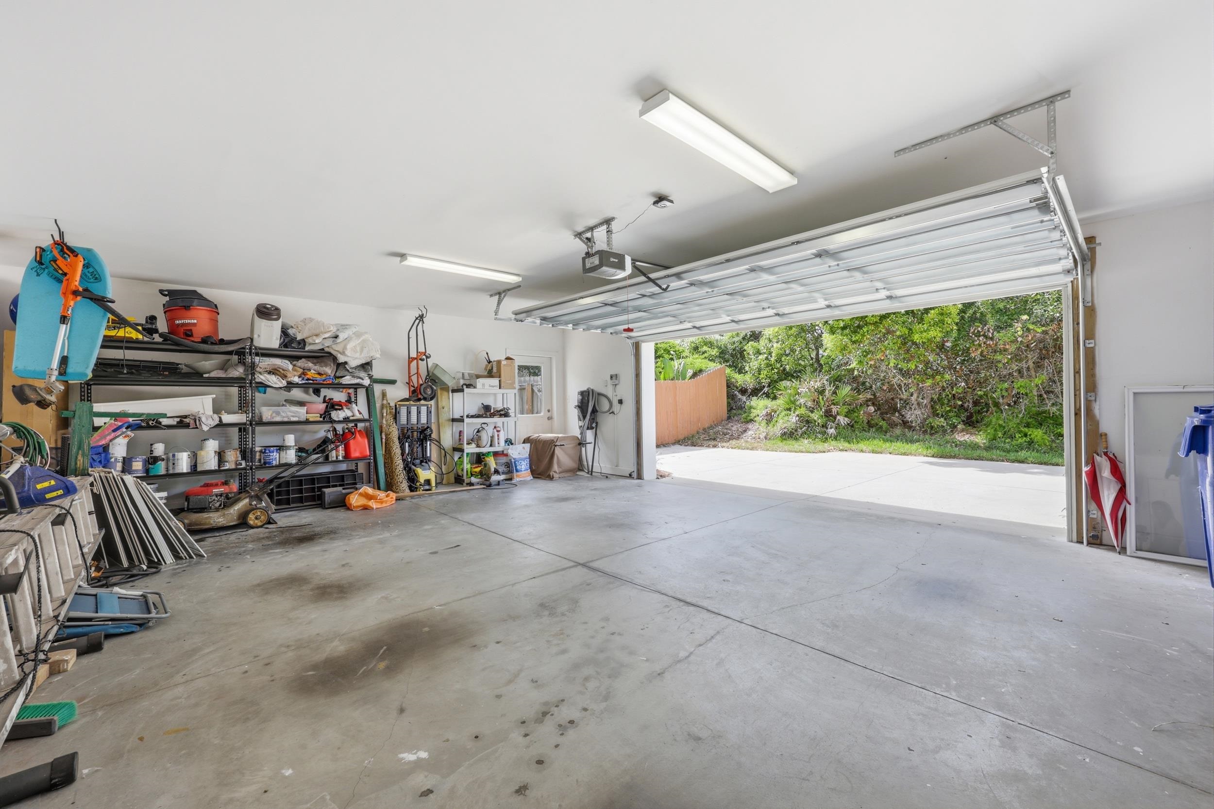 Image 43 of 60 For 213 Hidden Dune Ct