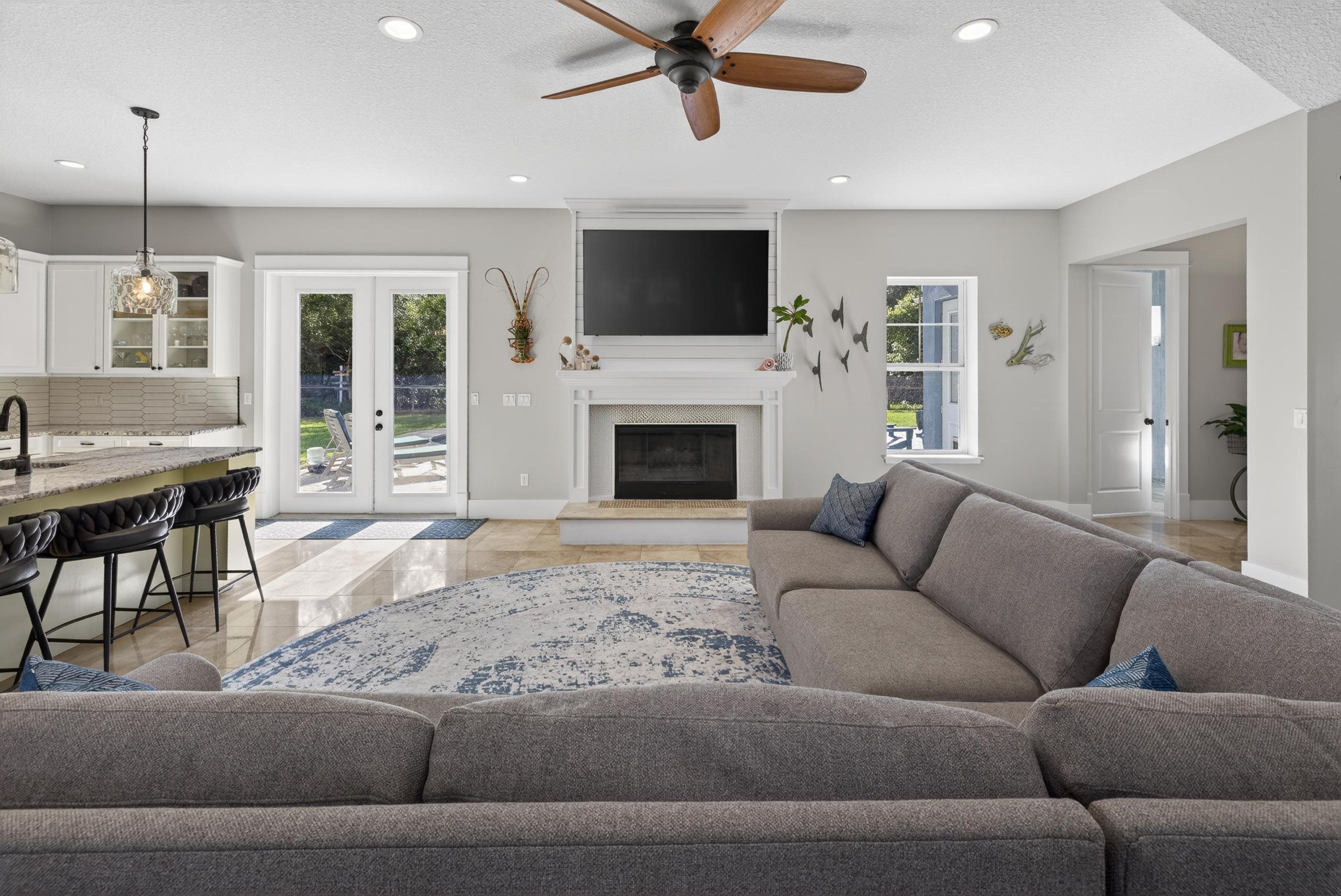 Image 12 of 77 For 3532 Carolwood Ln