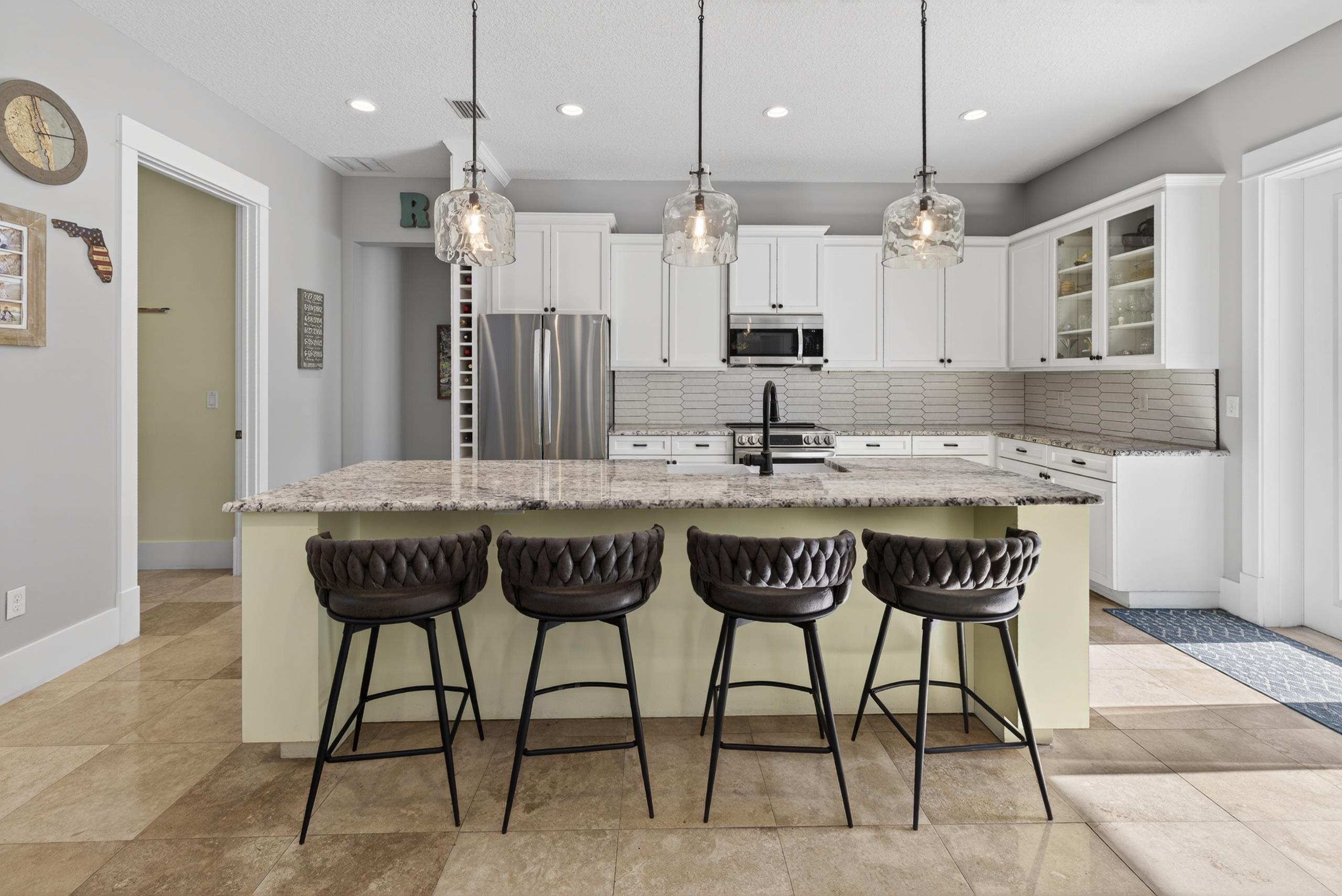 Image 24 of 77 For 3532 Carolwood Ln
