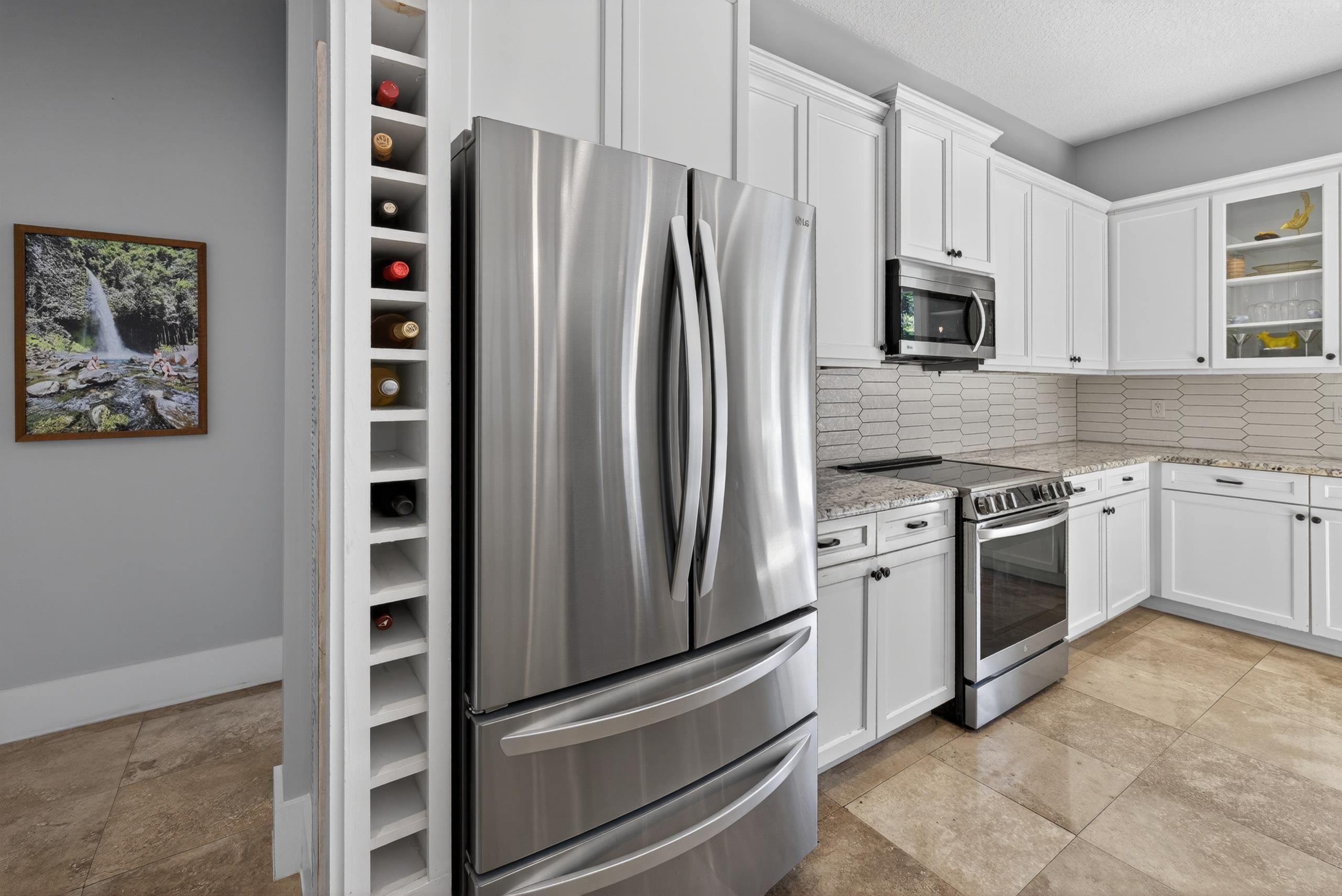 Image 32 of 77 For 3532 Carolwood Ln