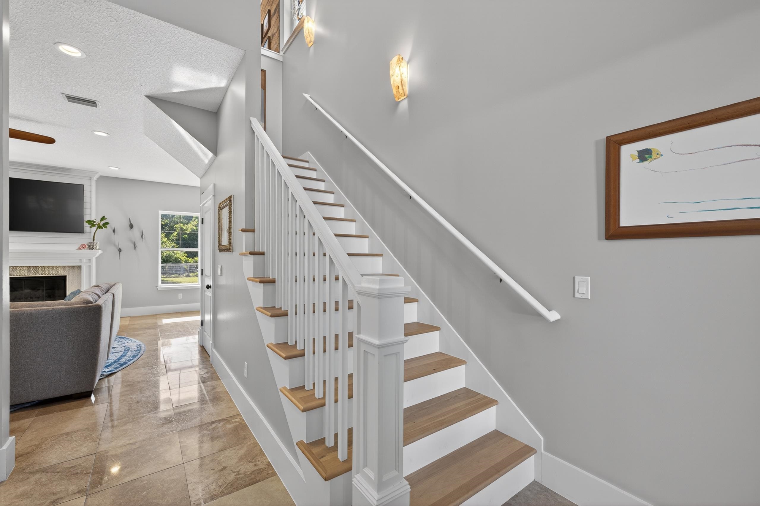 Image 50 of 77 For 3532 Carolwood Ln