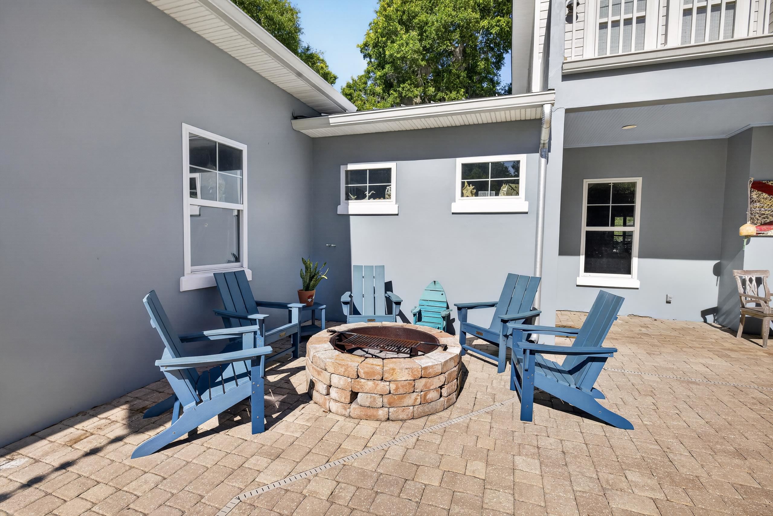 Image 57 of 77 For 3532 Carolwood Ln