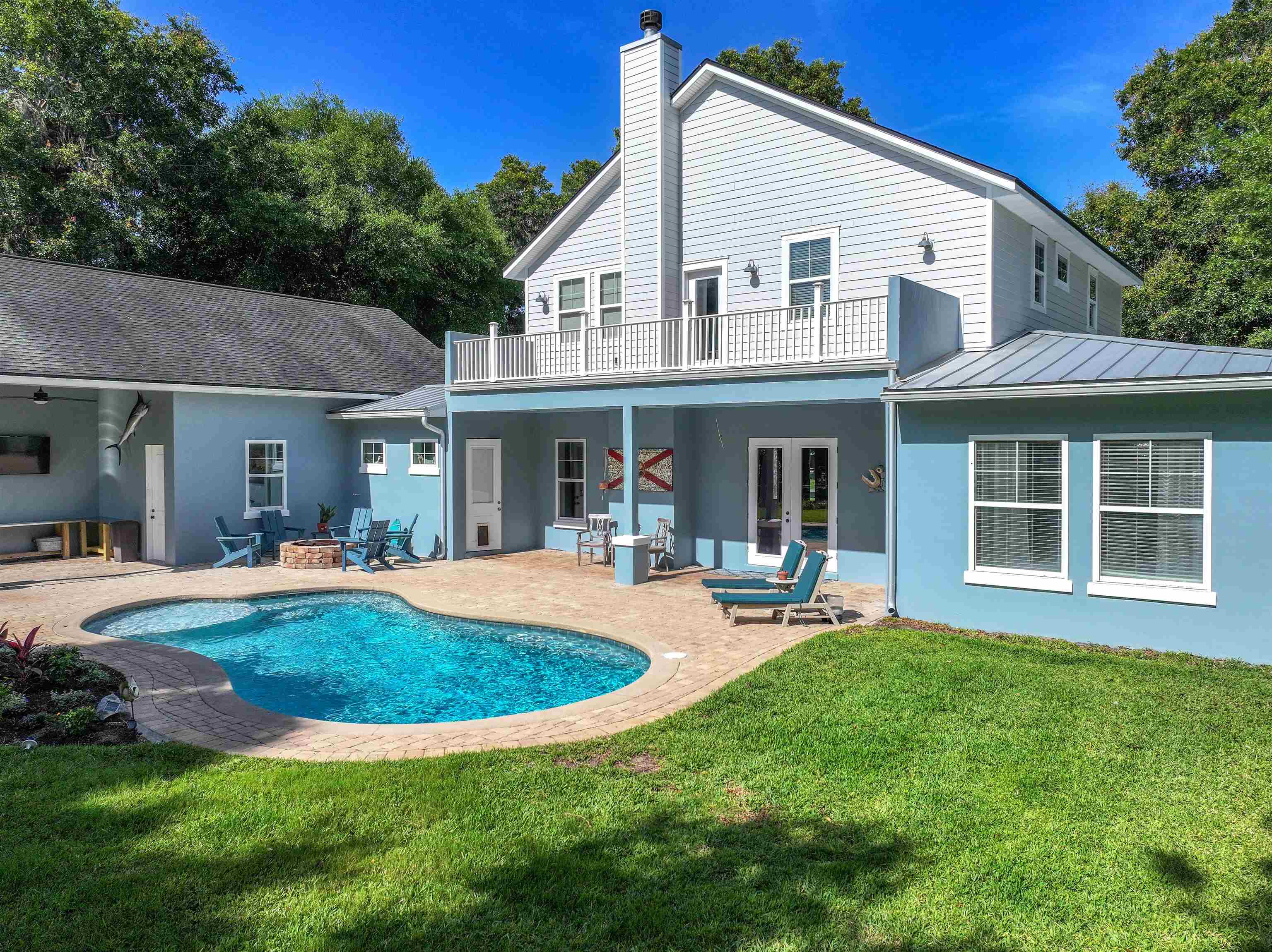 Image 58 of 77 For 3532 Carolwood Ln