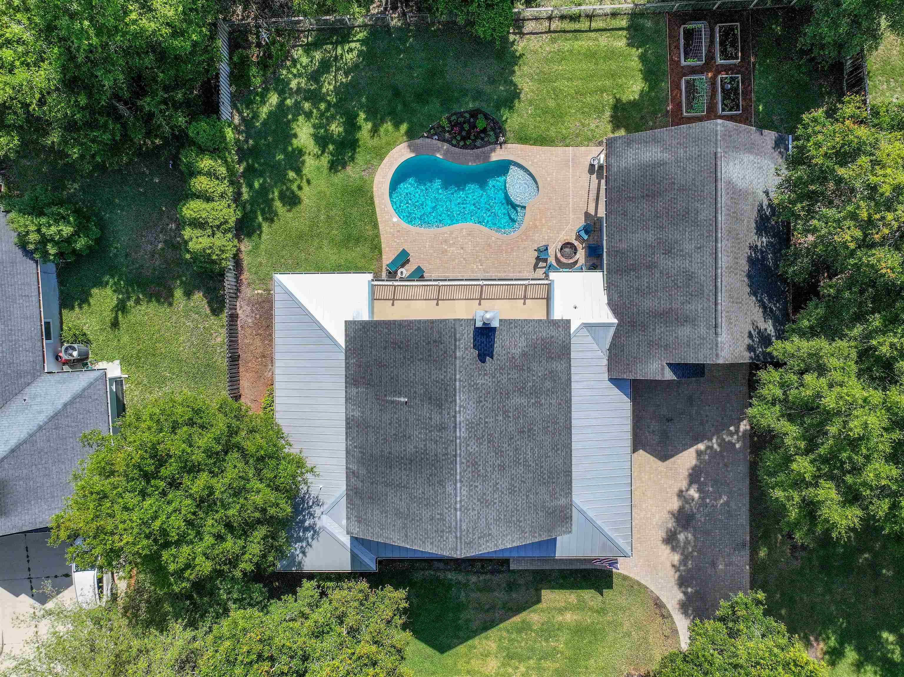 Image 75 of 77 For 3532 Carolwood Ln