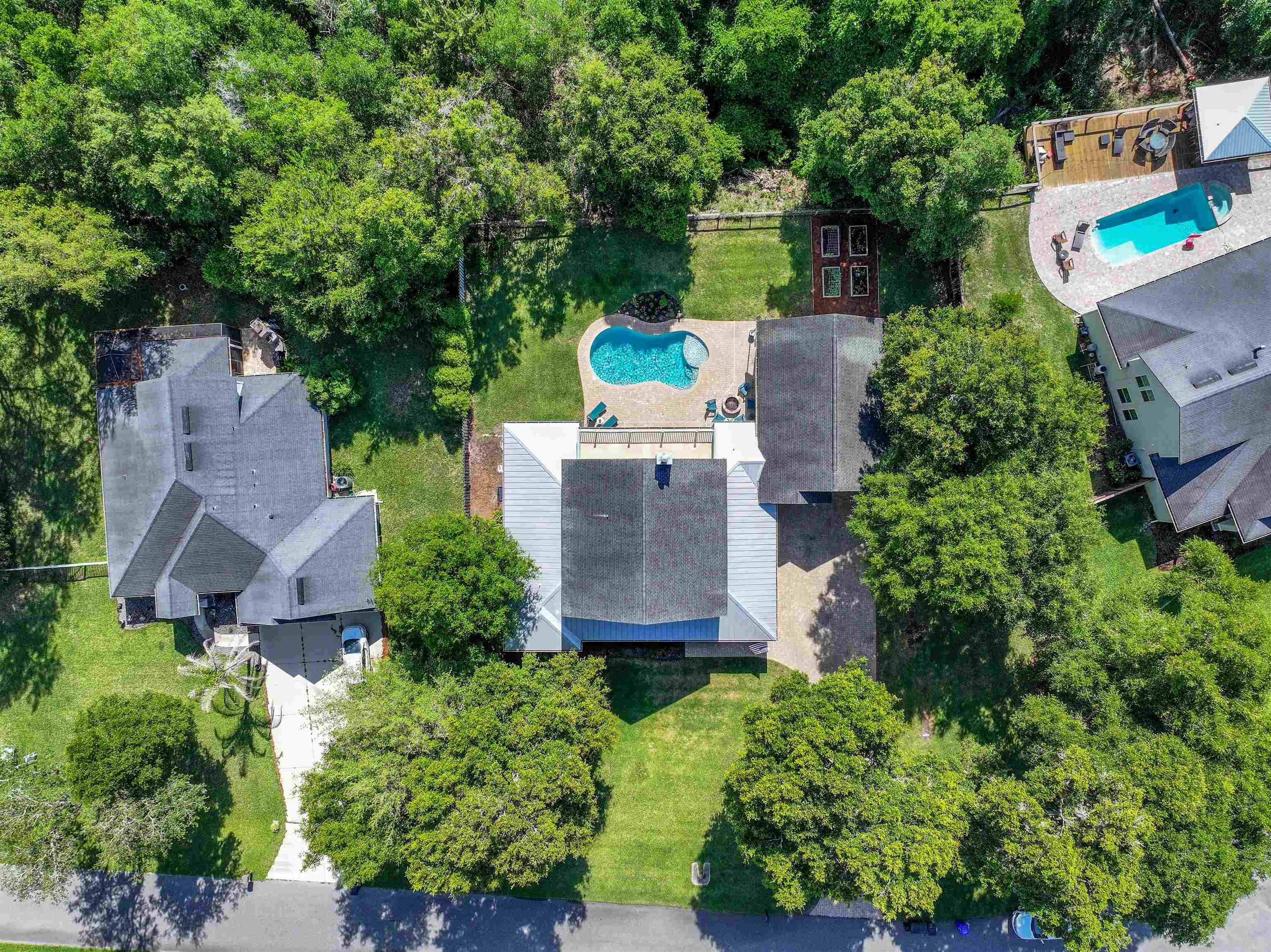 Image 76 of 77 For 3532 Carolwood Ln