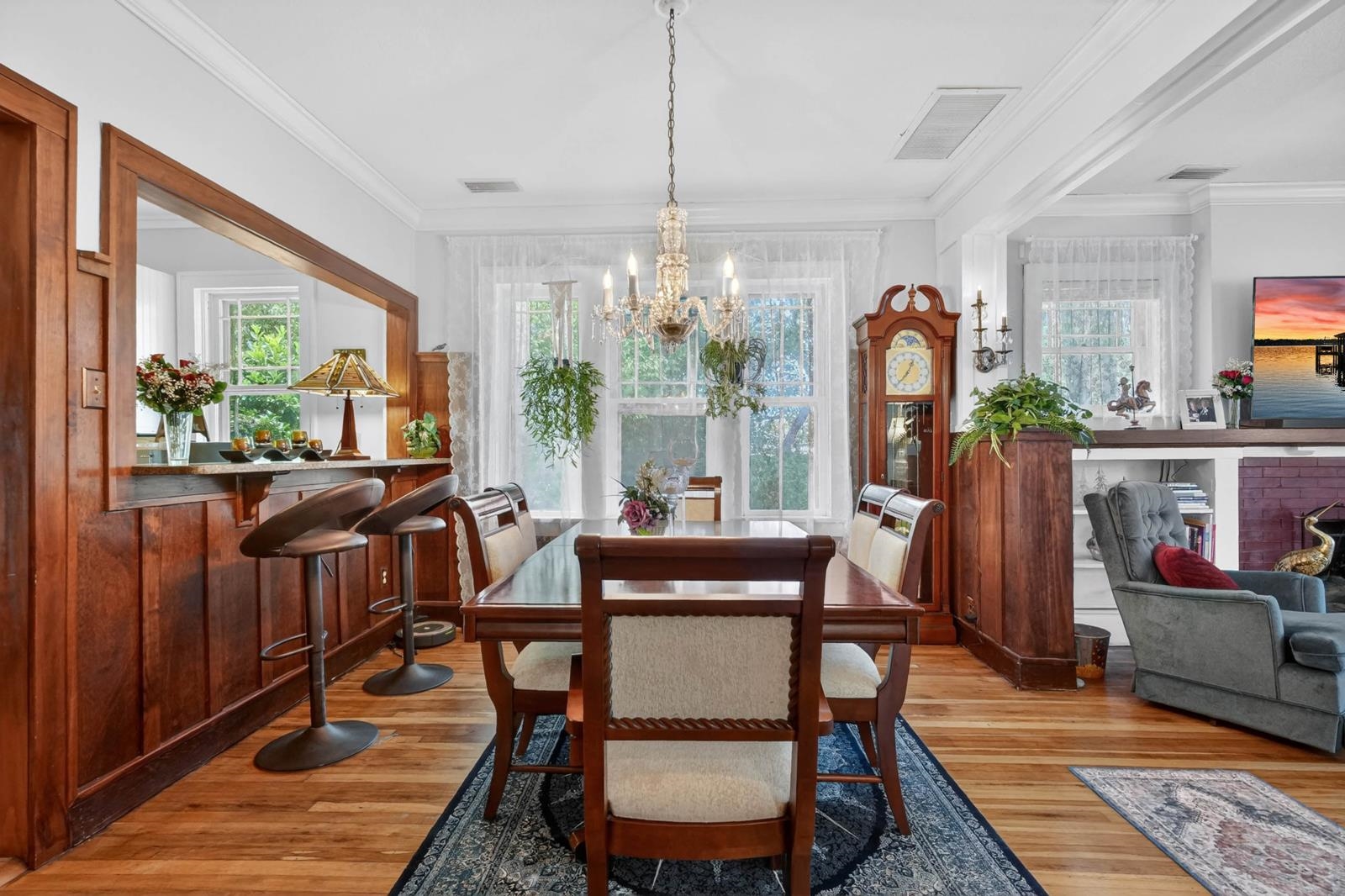 Image 21 of 91 For 1551 Masters Drive