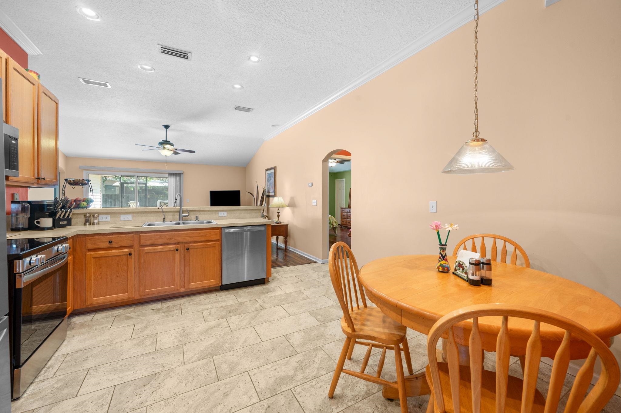 Image 15 of 55 For 1599 Timber Trace Dr