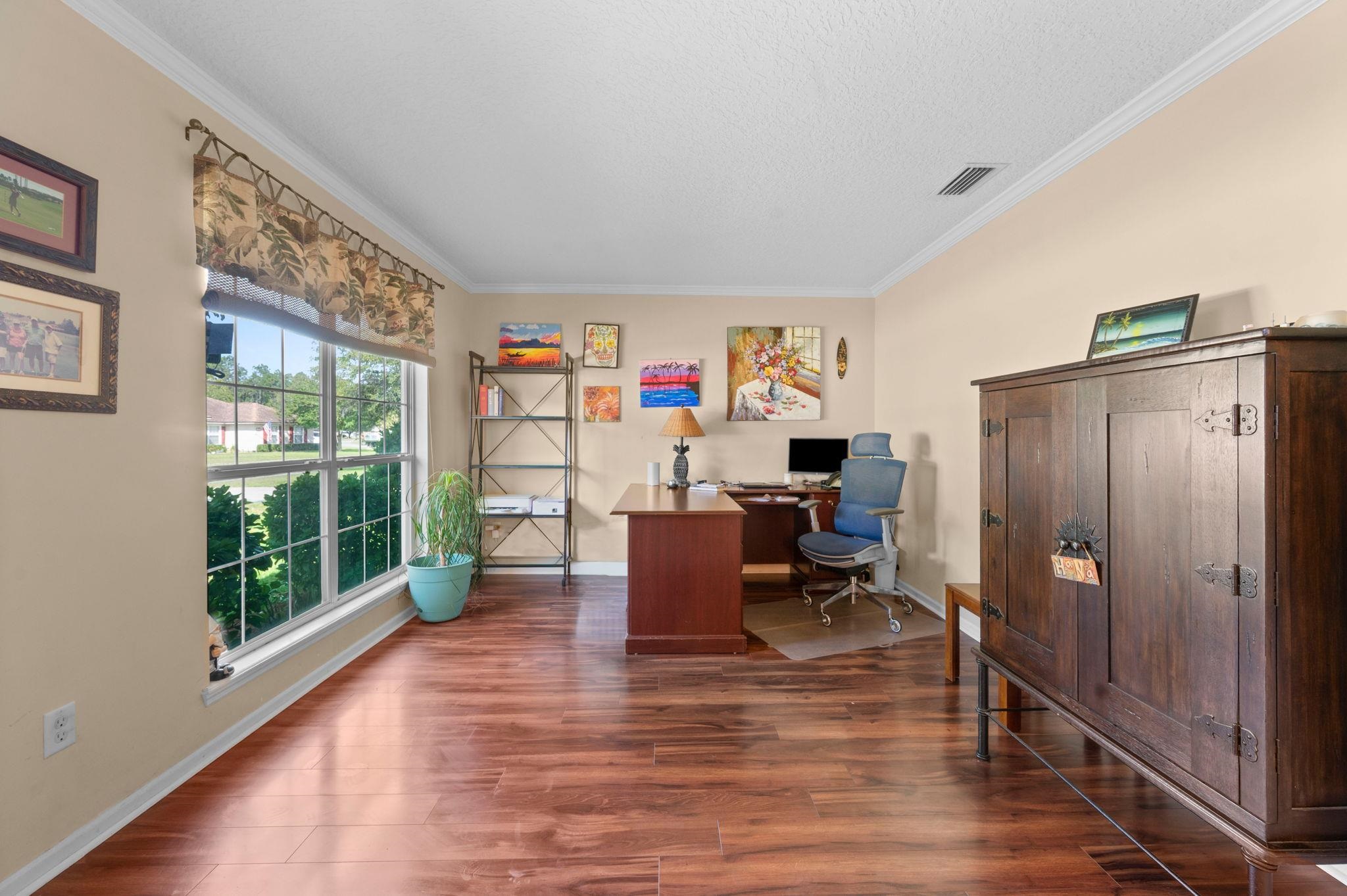 Image 7 of 55 For 1599 Timber Trace Dr
