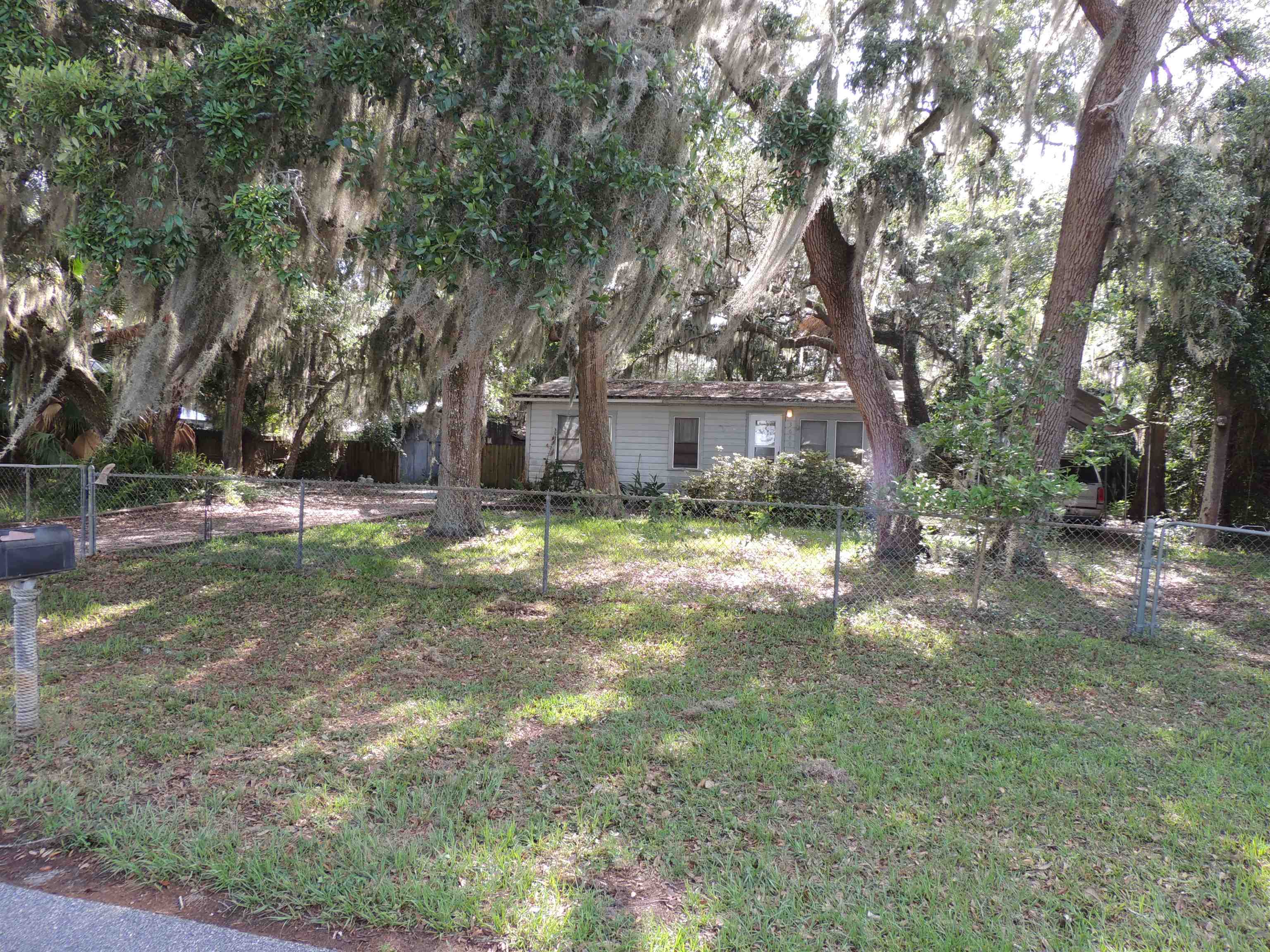 Image 3 of 5 For 3649 1st St  