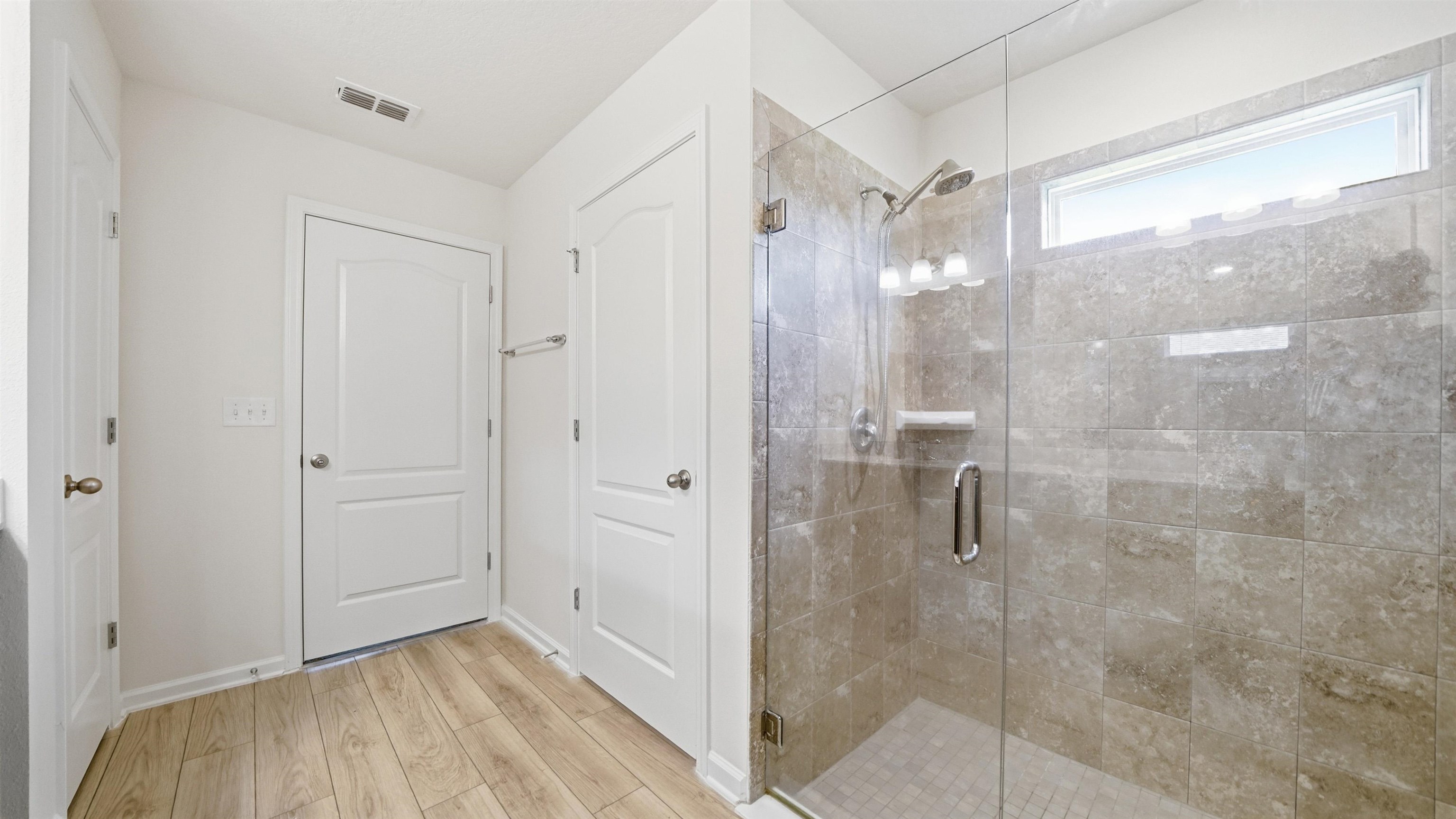 Image 21 of 50 For 279 Hamilton Springs Rd S